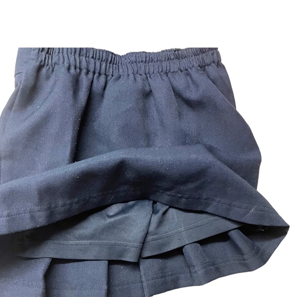 ✨GIRLS NAVY UNIFORM SKORT✨ - Picture 4 of 5
